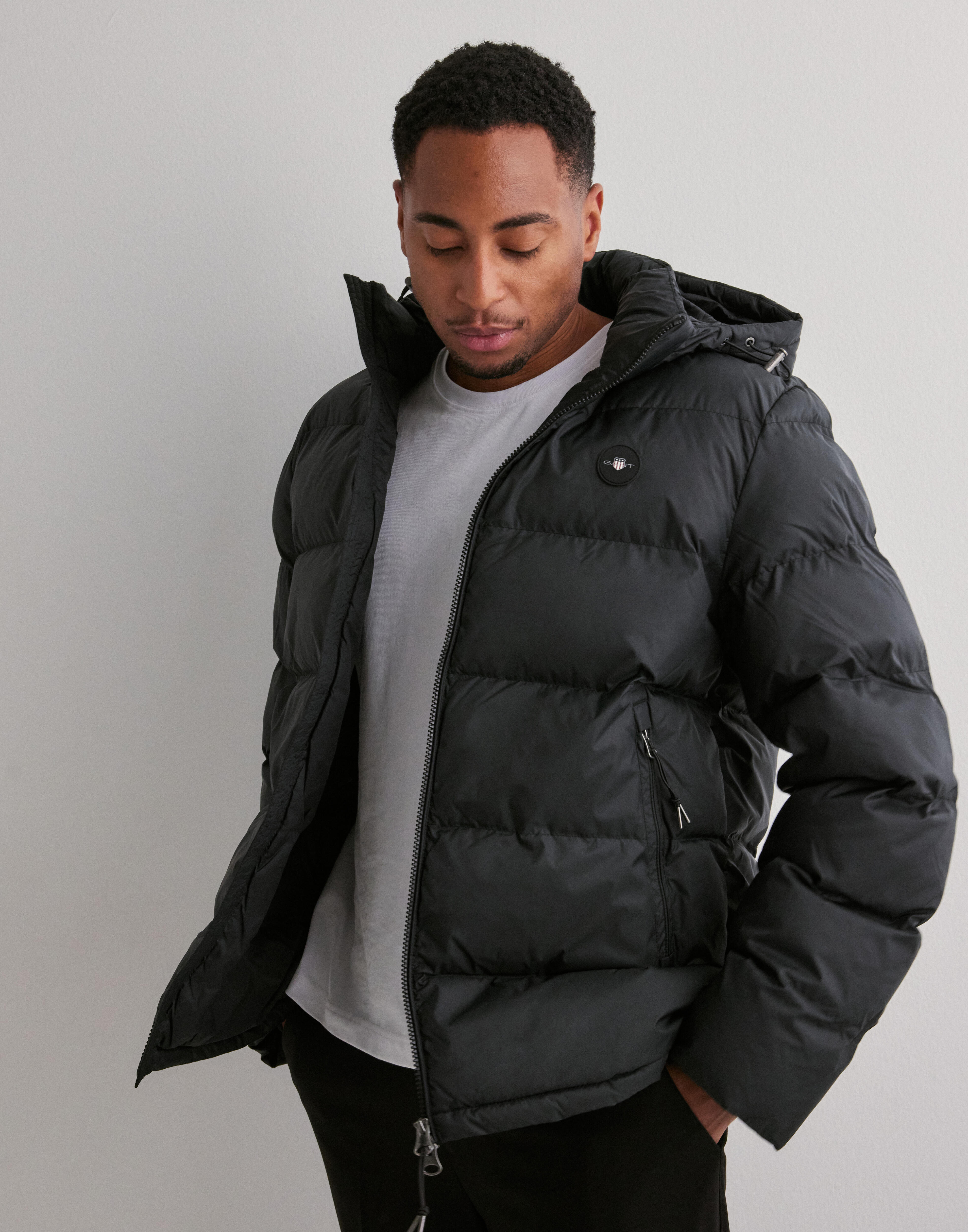 Buy Gant ACTIVE CLOUD JACKET - Black | NLYMAN