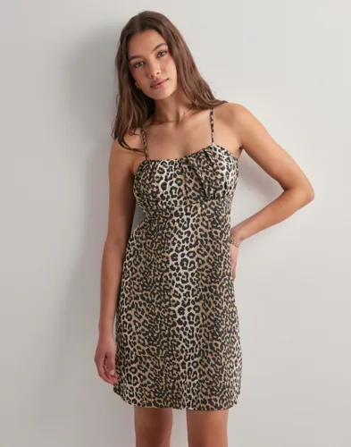 ONLY Onlnova Life Elite Alexis Dress Aop sommarklänningar dam – bild 3