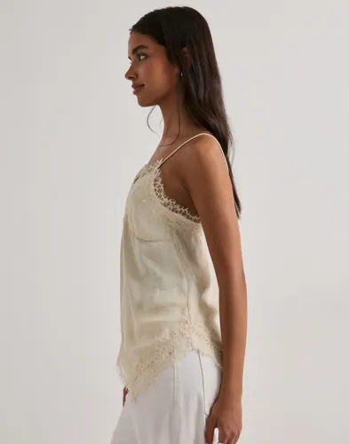 Nelly Sassy Lace Singlet linnen dam – bild 2