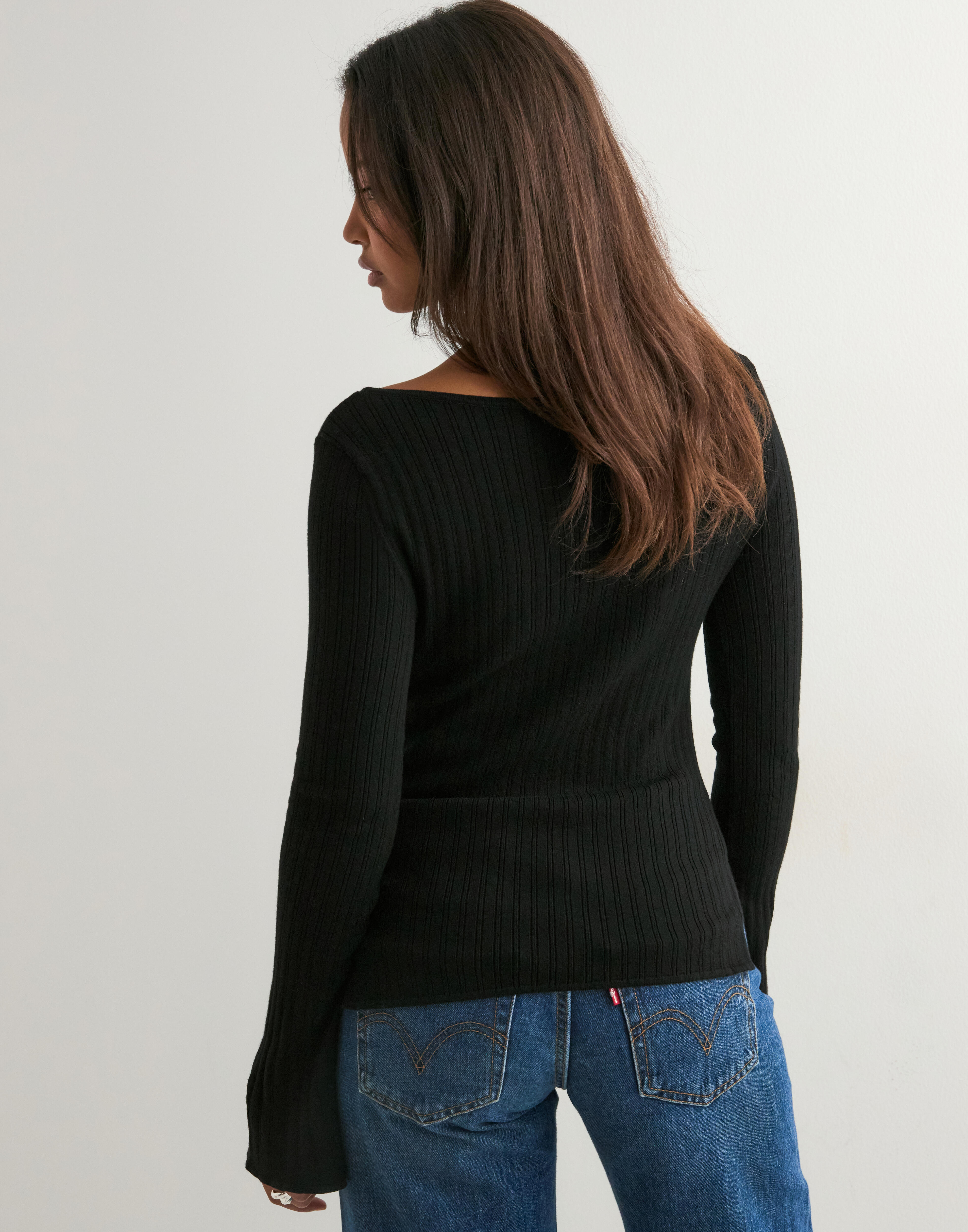Buy Vero Moda AWSINKA LS BOATNECK KNIT TOP - Black | Nelly.com