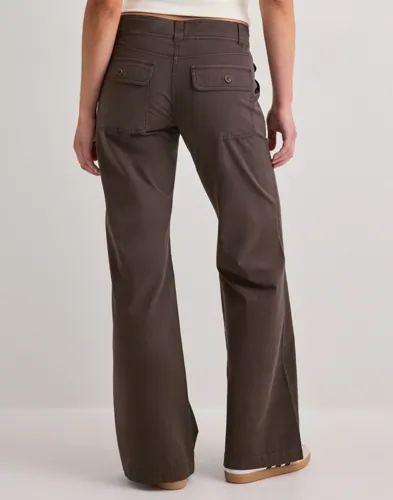 Nelly - Brun - Relaxed Cargo Pants
