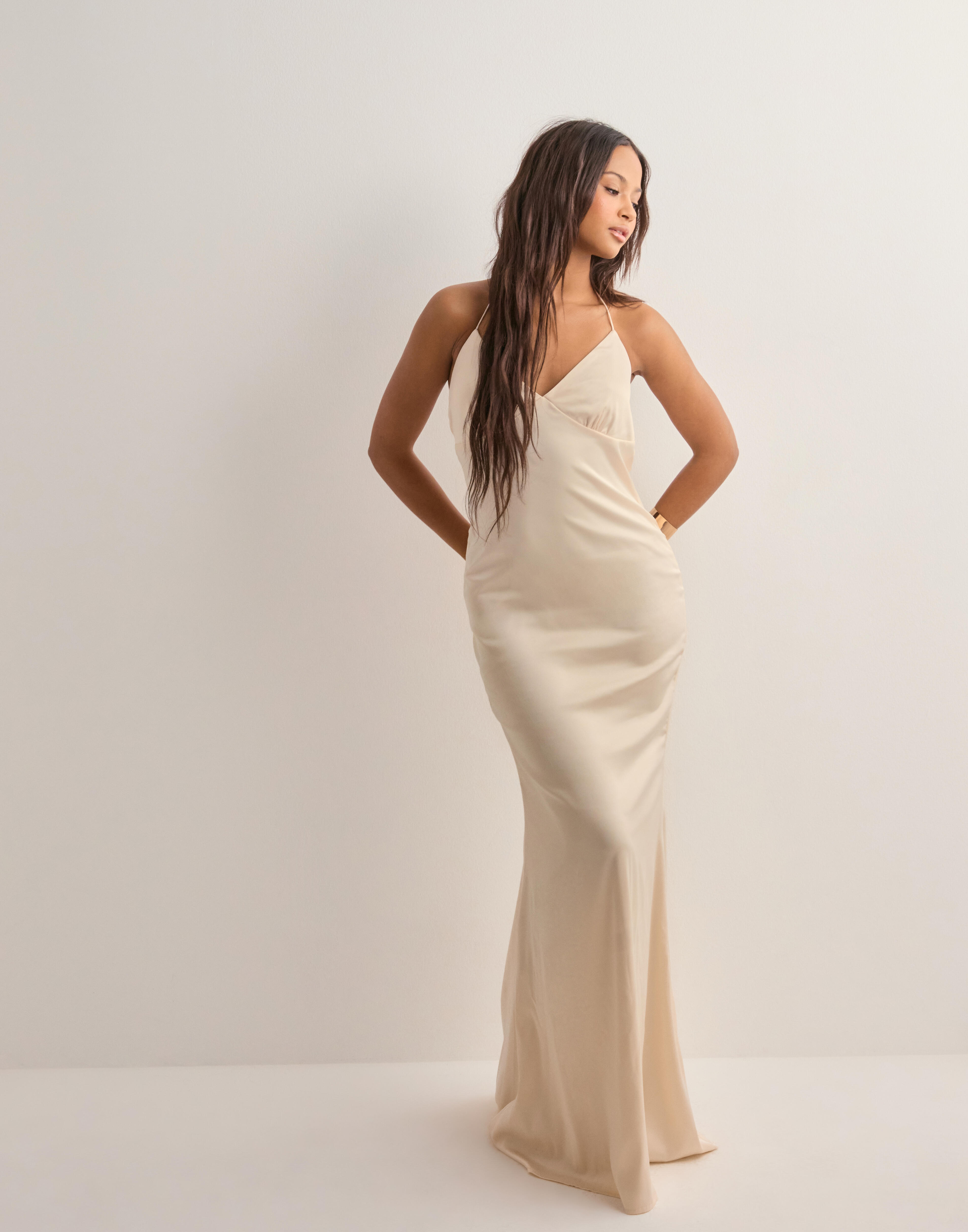 Buy Nelly Perfect Satin Dress - Cream | Nelly.com