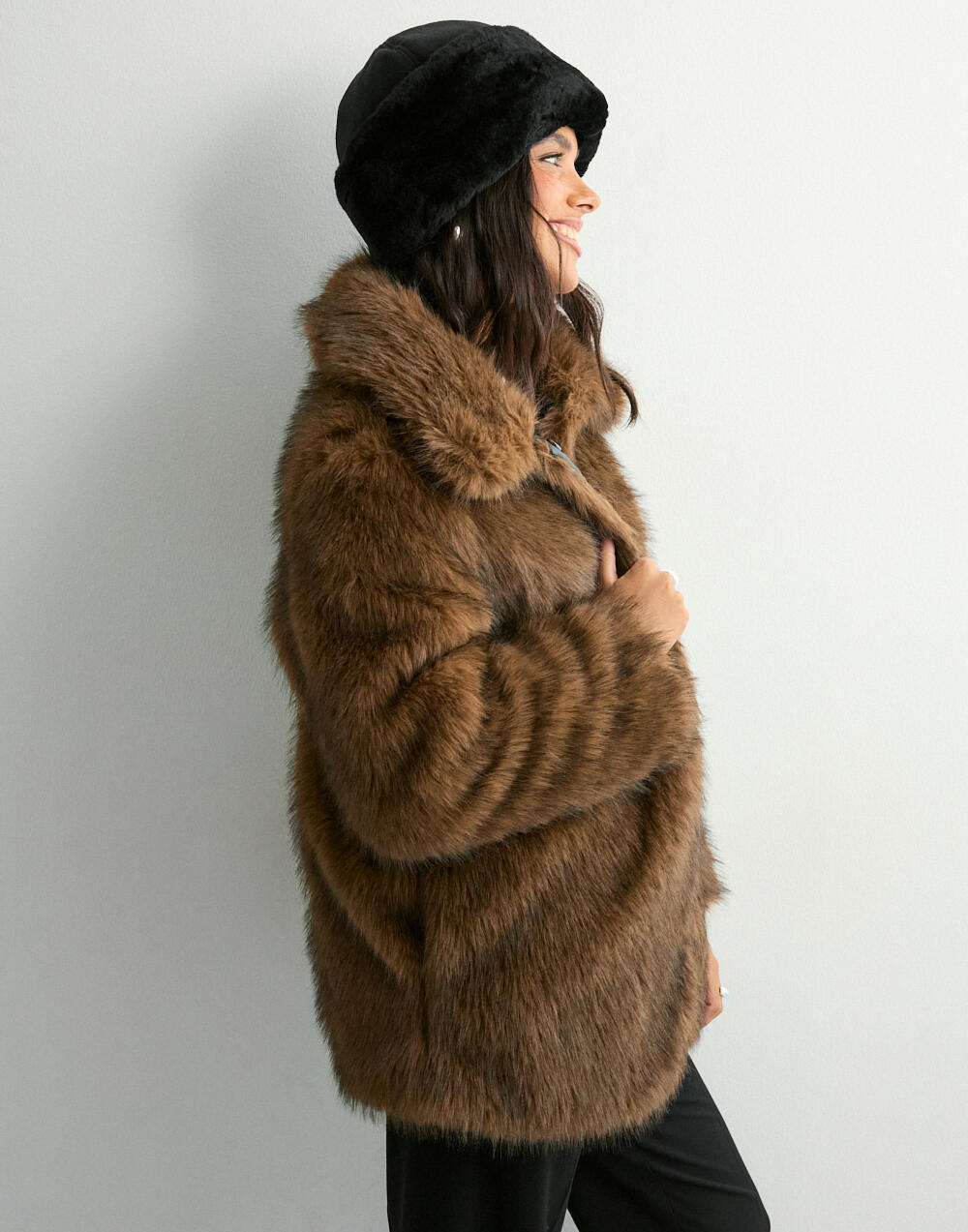 Buy BECKSÖNDERGAARD Dora Shearling Hat - Black | Nelly.com