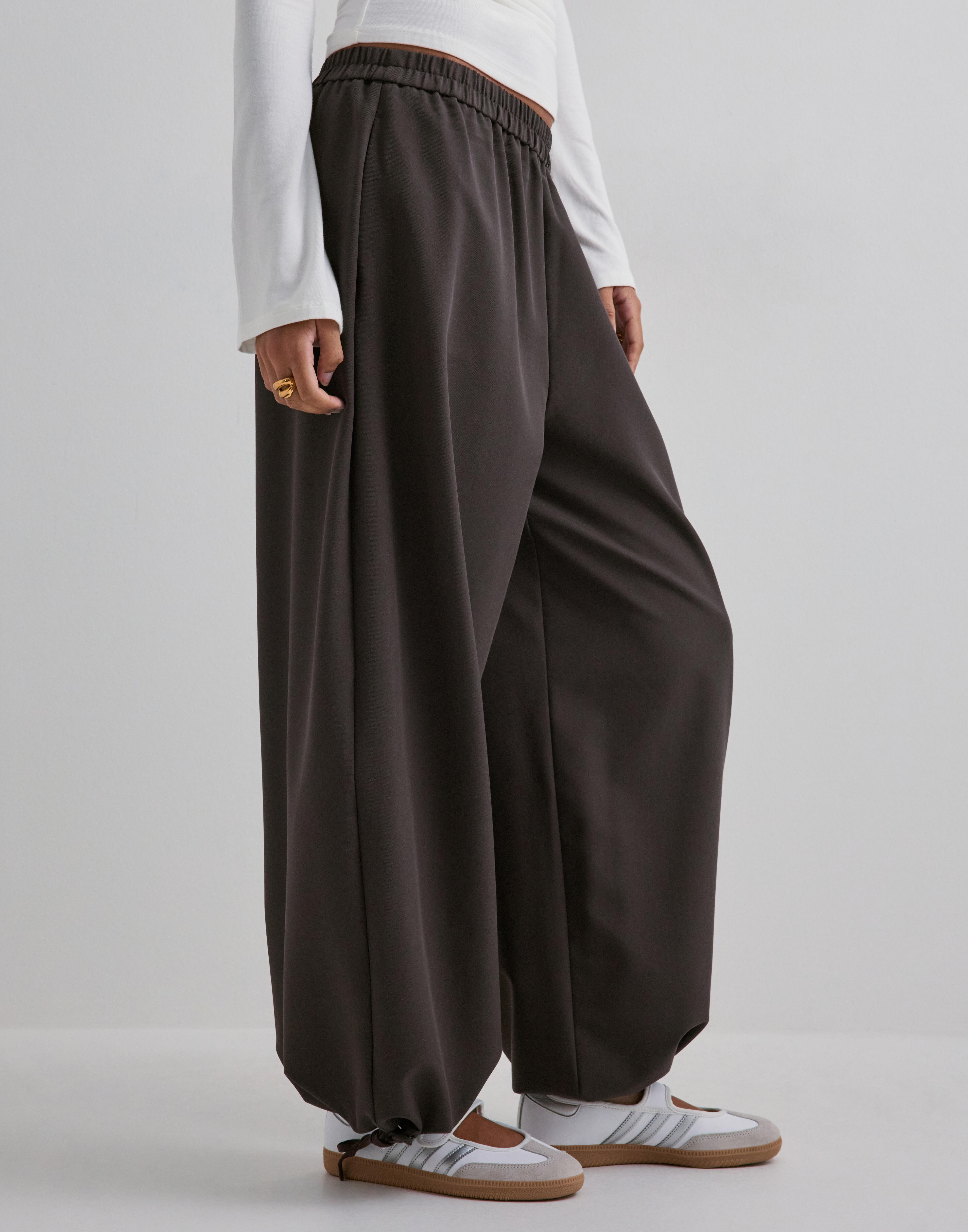 Buy Vero Moda VMLEIA MW HAREM PANTS - Mulch | Nelly.com