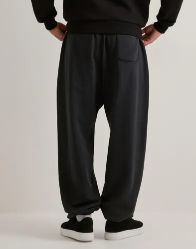 New Balance Sport Essentials French Terry Mjukisbyxor herr – bild 3