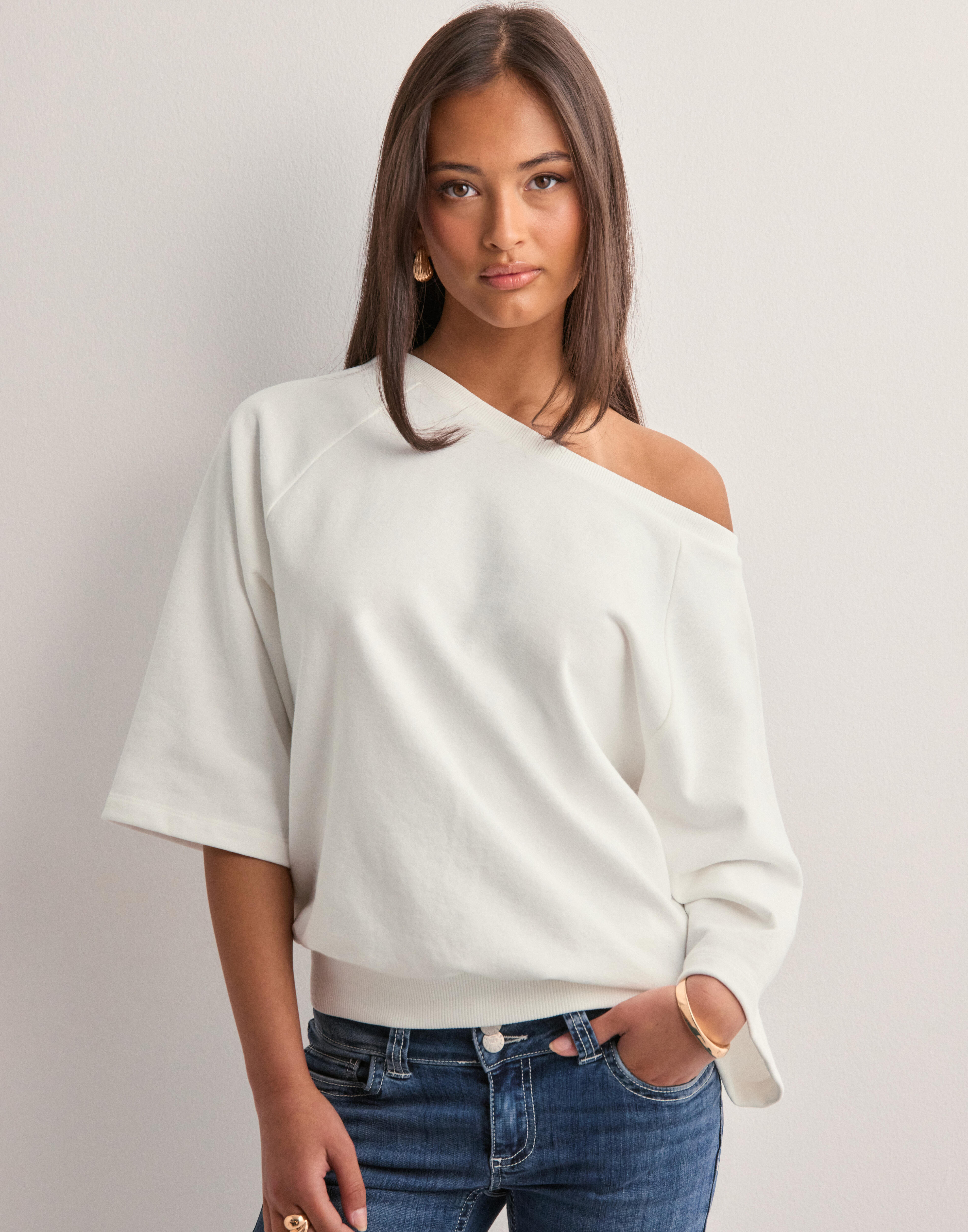 Stylish Sweatshirts for Women | Shop online at Nelly