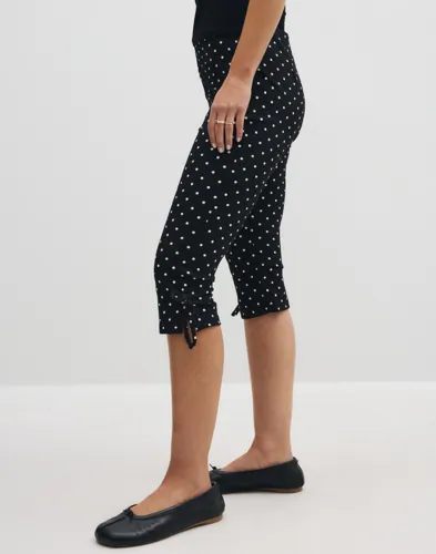 Neo Noir - Svart - Juan Dot Capri Pants