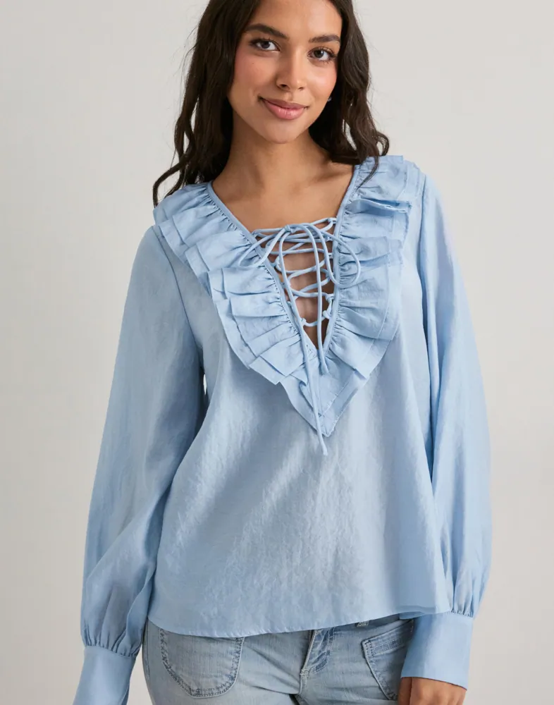 Katarina Crepe Ruffle Blouse