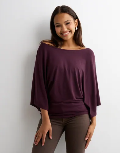 Nelly - Rød - Perfect Poncho Top