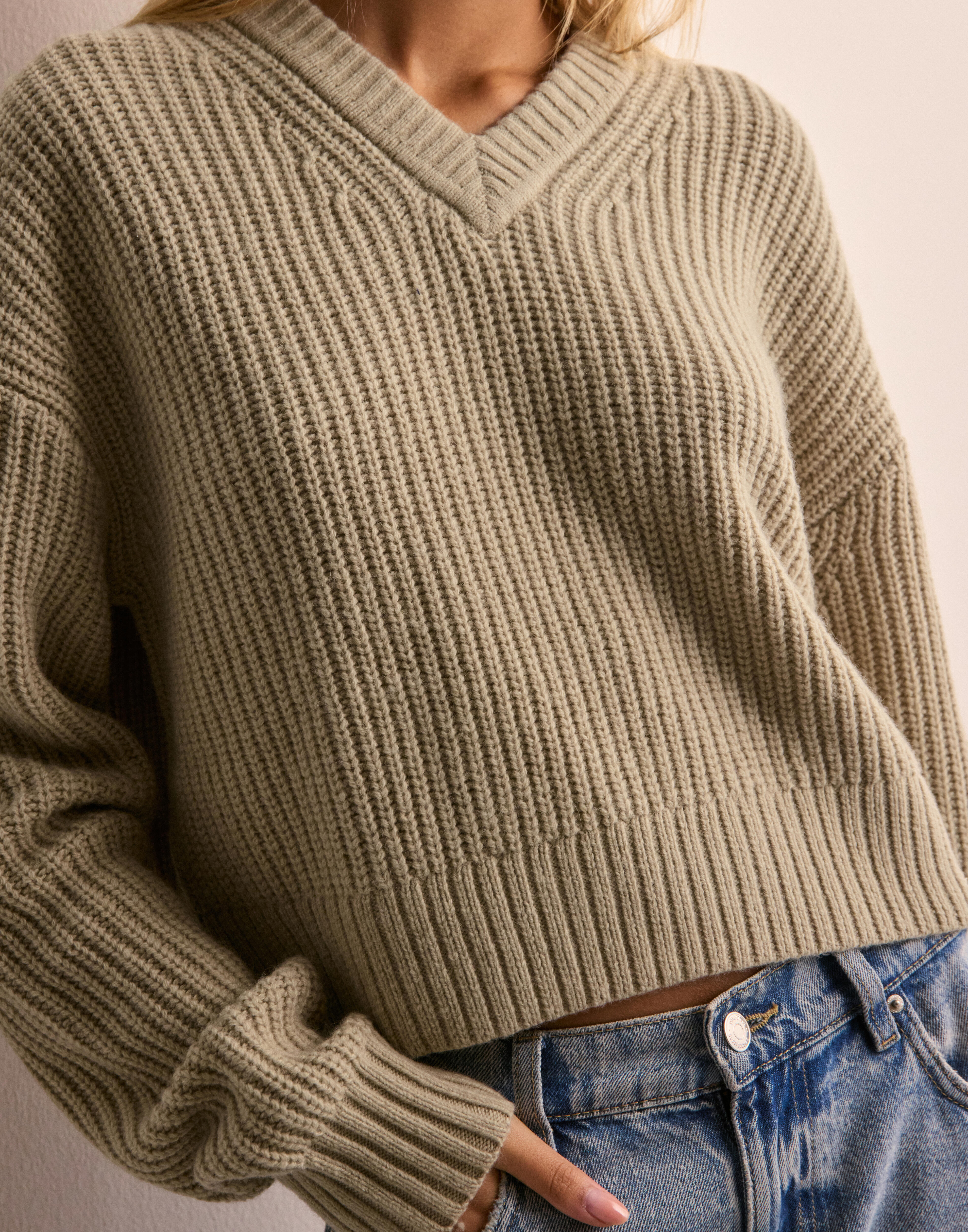 Chunky v neck sweater best sale