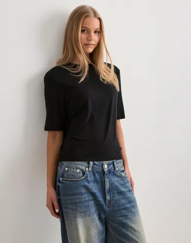 Perfect Soft Shoulder Top
