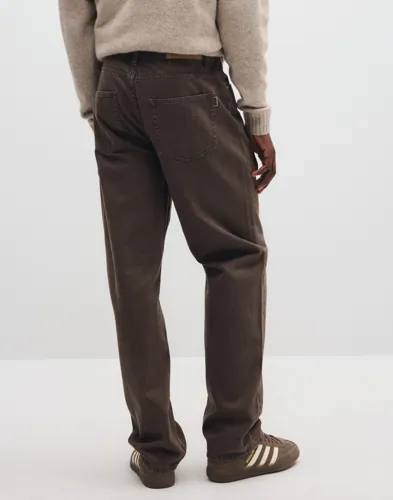 Produkter i kategorin Jeans