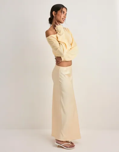 NEO NOIR Vicky Heavy Sateen Skirt maxikjolar dam – bild 2