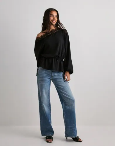 Nelly Slouchy Lace Blouse blusar dam – bild 3