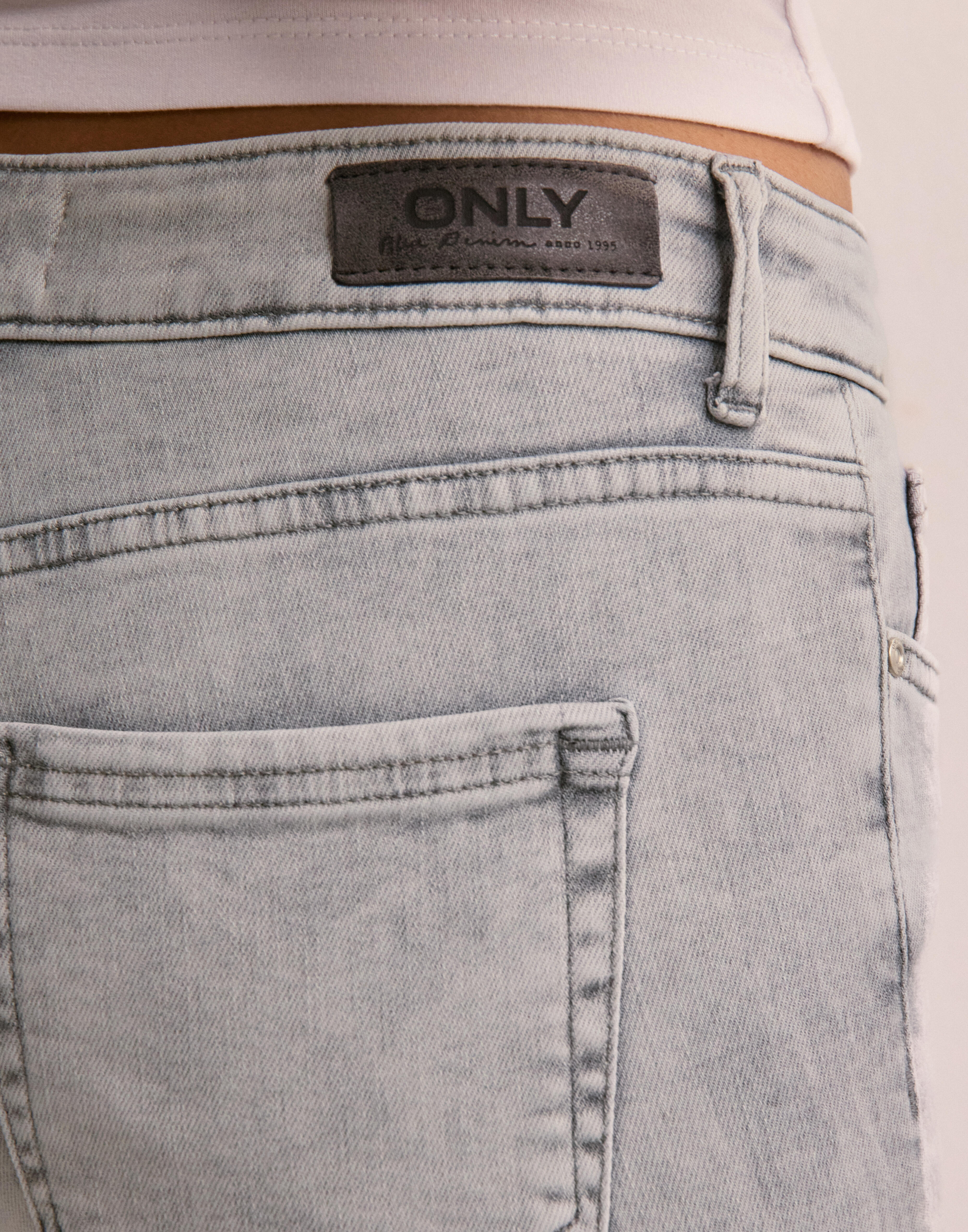 Buy Only ONLBLUSH LW FLARED DNM TAI257 - Light Grey Denim Buy Only ONLBLUSH LW FLARED DNM TAI257 - Light Grey Denim