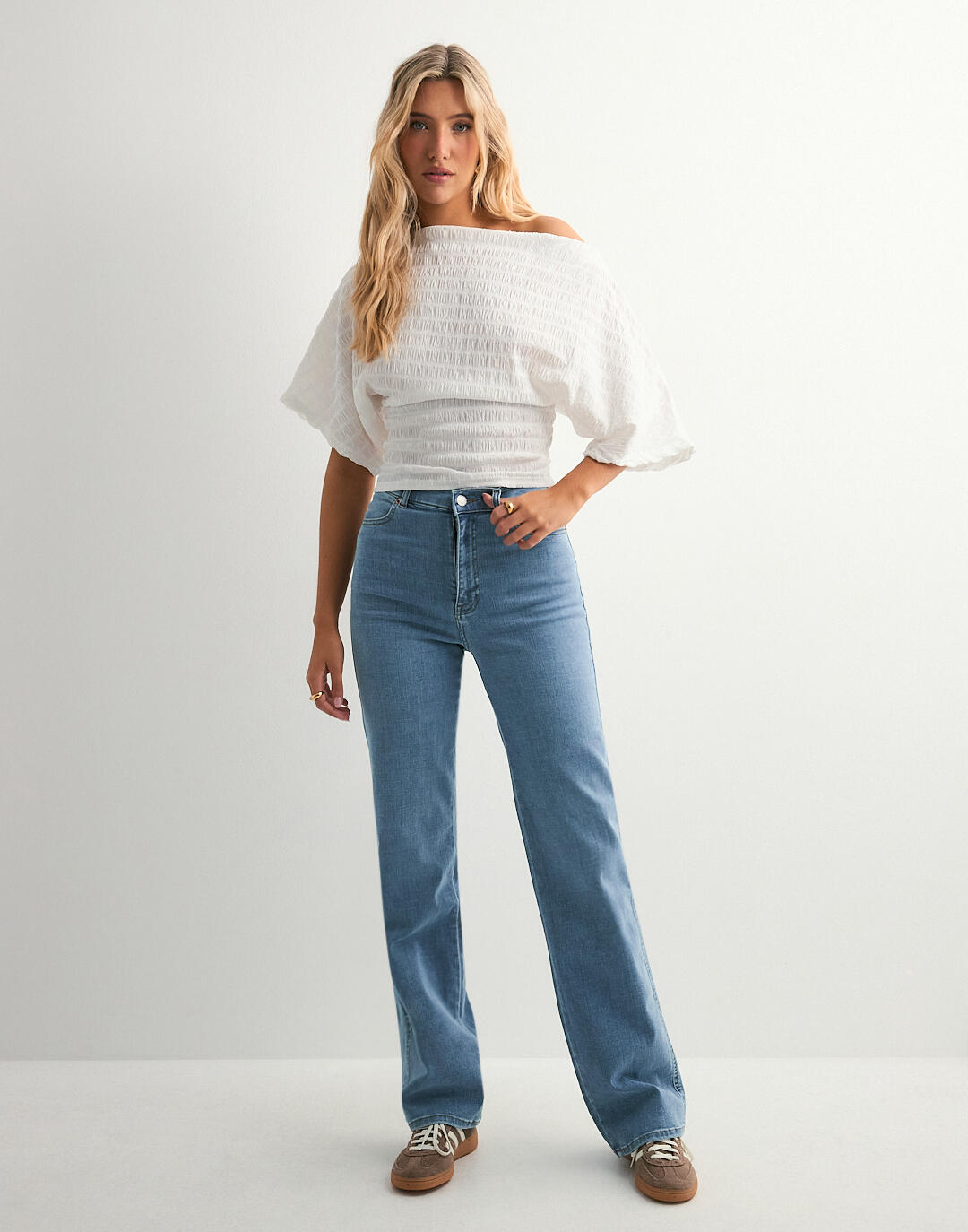 Straight jeans - stylish straight jeans for women | Shop