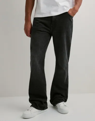 Blå bootcut jeans från Only & Sons med utsvängda ben