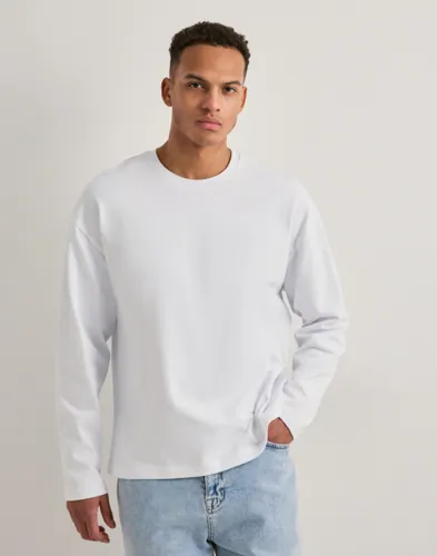 Que Sera Sera Boxy LS Tee Långärmade t-shirts herr – bild 2