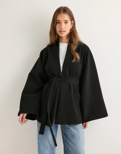 Nelly Wide Sleeve Short Coat