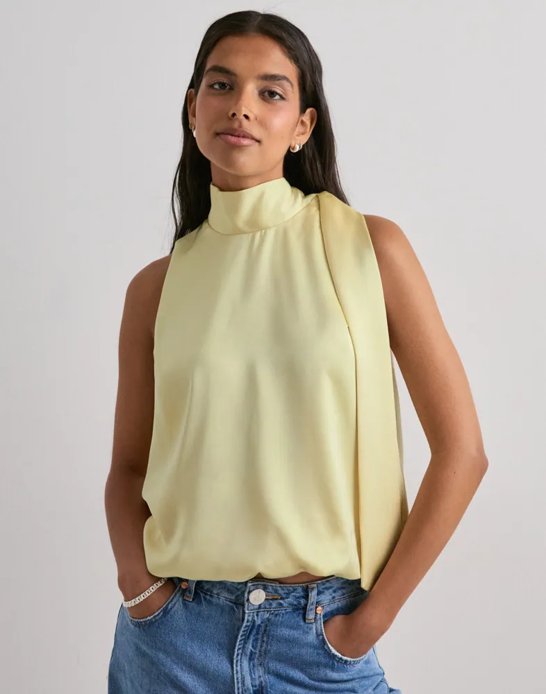Veda Heavy Sateen Top