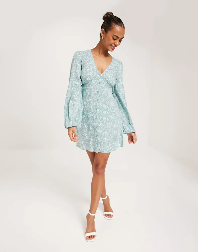 Flirty Long Sleeve Dress Flirty Long Sleeve Dress