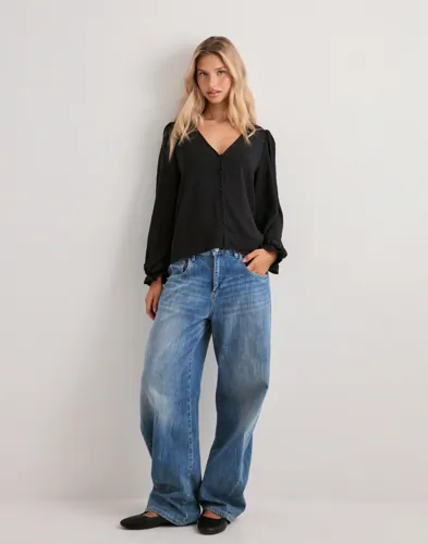 PIECES Pctiffany Ls Button Top Wvn Noos Bc blusar dam – bild 2