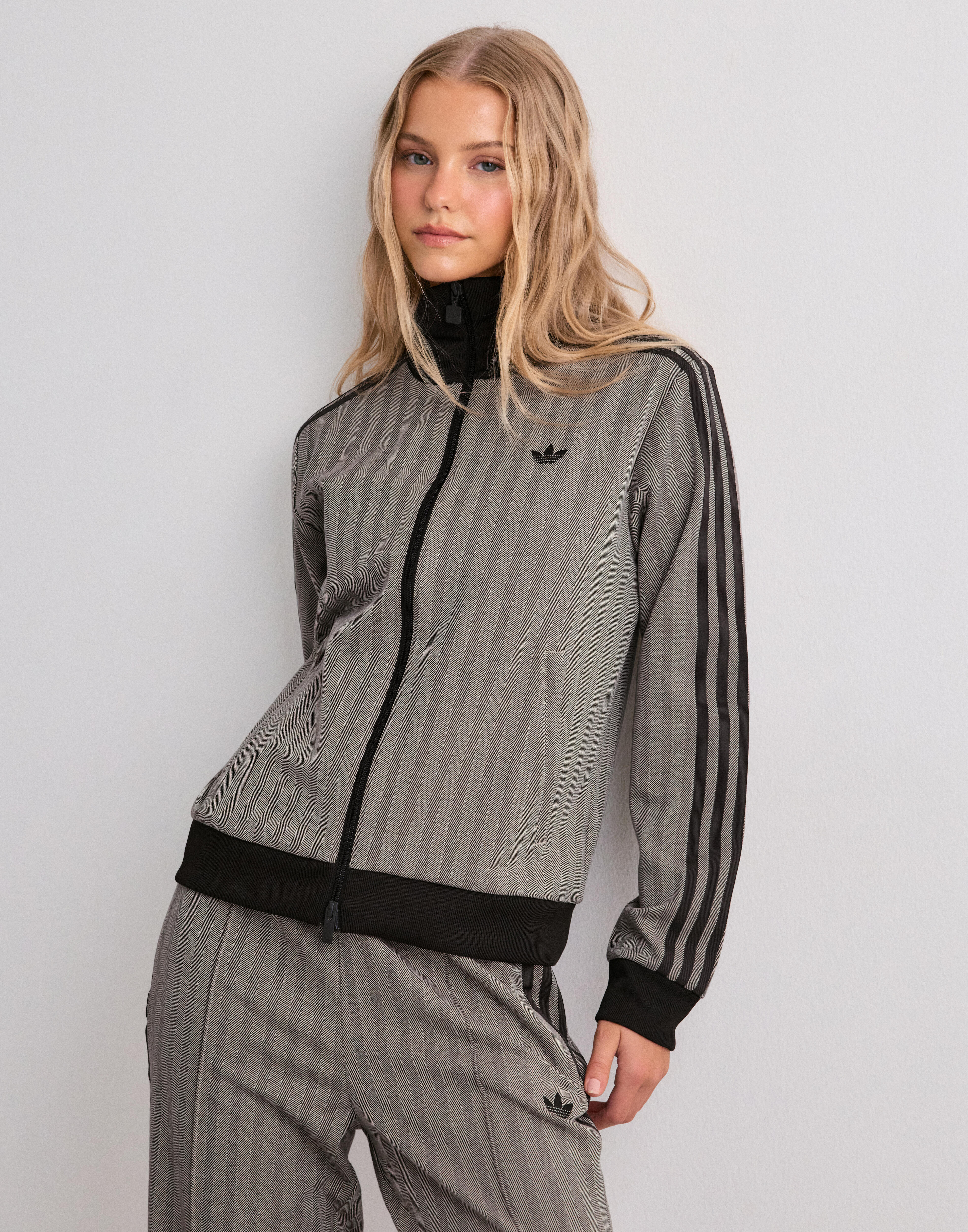 Buy Adidas Originals Classic Tt - Light Brown | Nelly.com