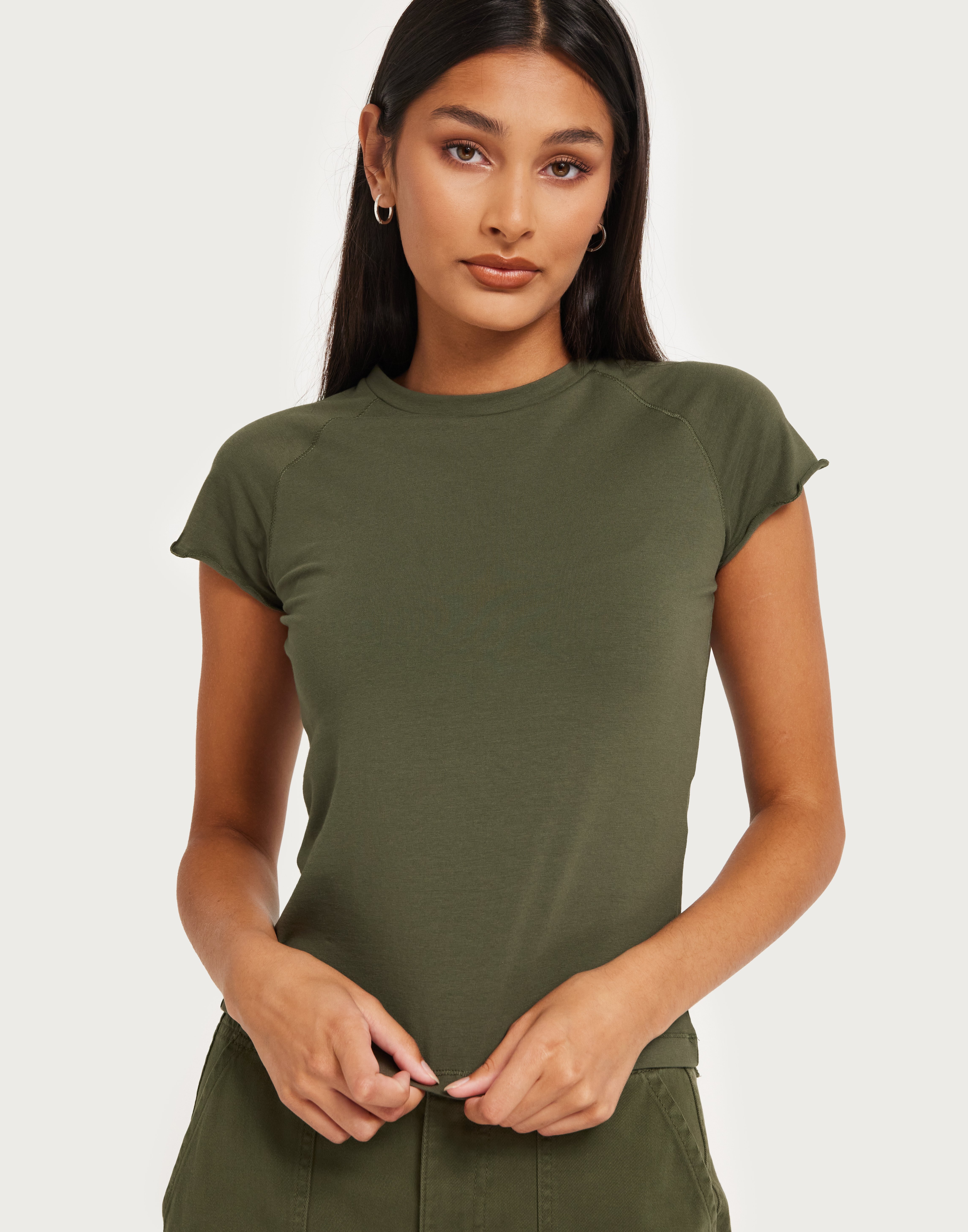 JACK & JONES Damen T-Shirt Jxflorie – Cropped, Rippstrick, Kurzarm, O-Neck, Schmal Geschnitten