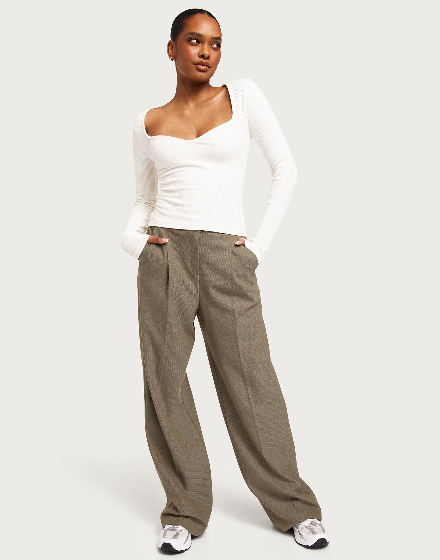 Buy JJXX JXPIP RLX STRAIGHT MELANGE HW PANT - Cornstalk | Nelly.com