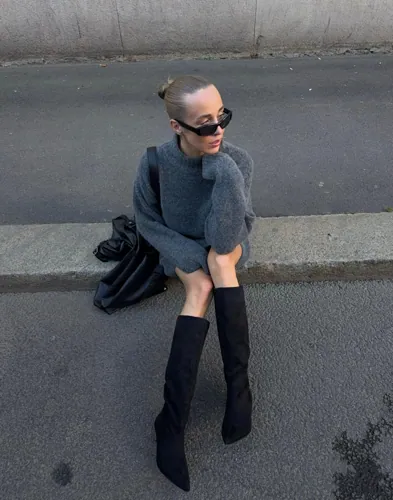 Nelly - Sort - Stiletto Under Knee Soft Boot