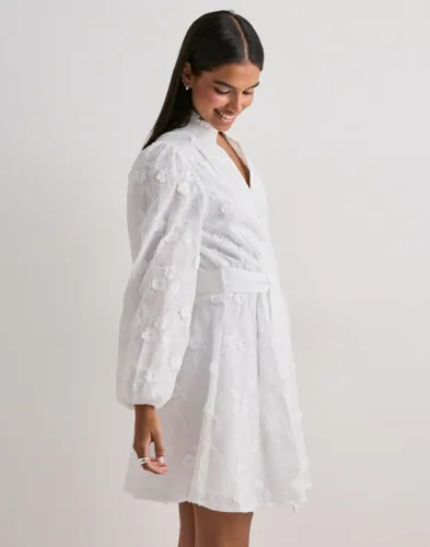 Monnie Embroidery Dress 3