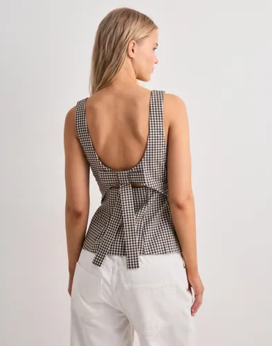 ONLY Onlnoemi Strap Bow Top Tlr toppar dam – bild 3