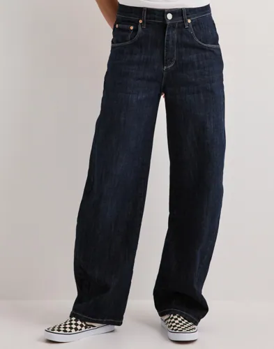 Nelly Twisted Barrel Buckle Jeans dam – bild 6