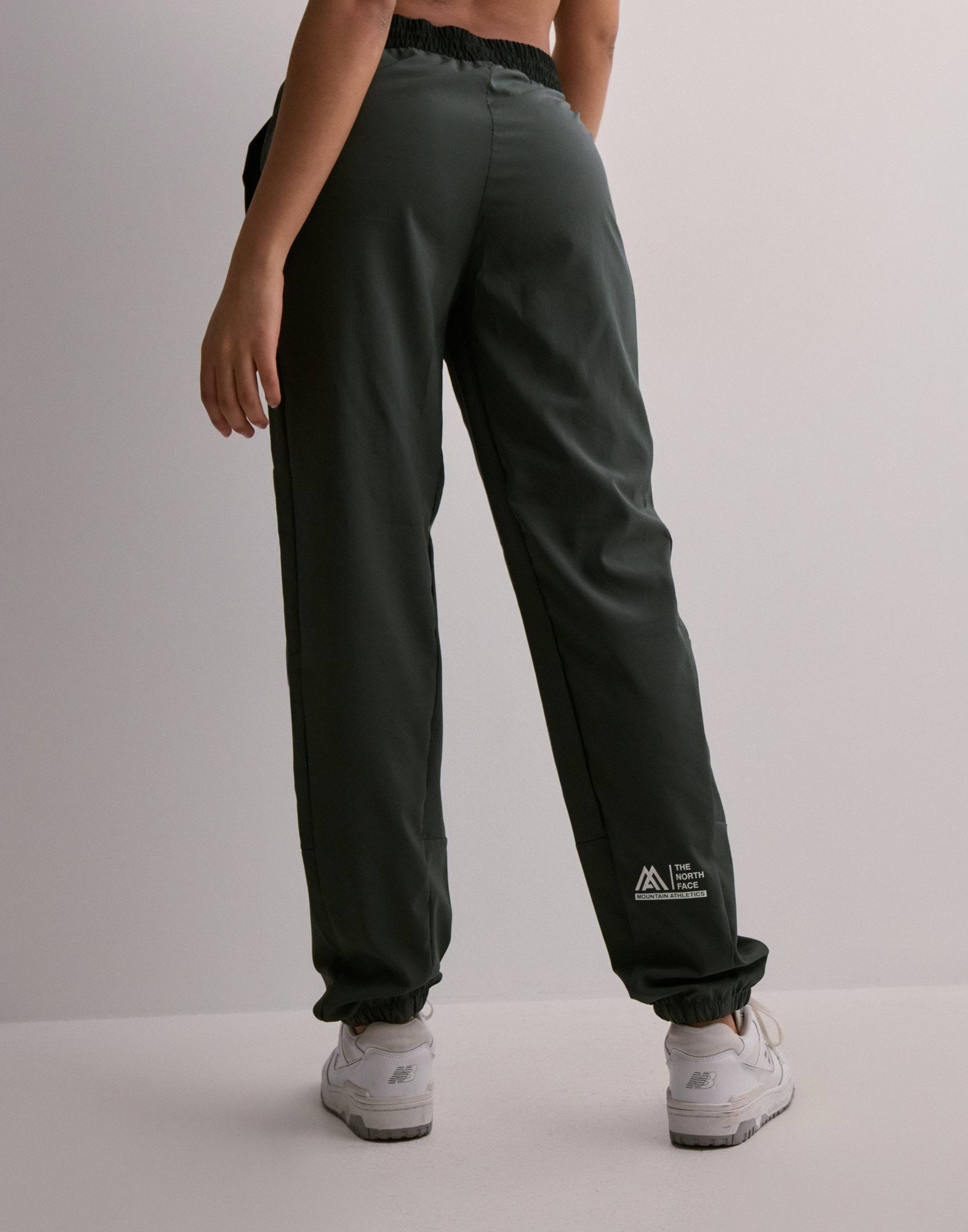 W MA WIND TRACK PANT