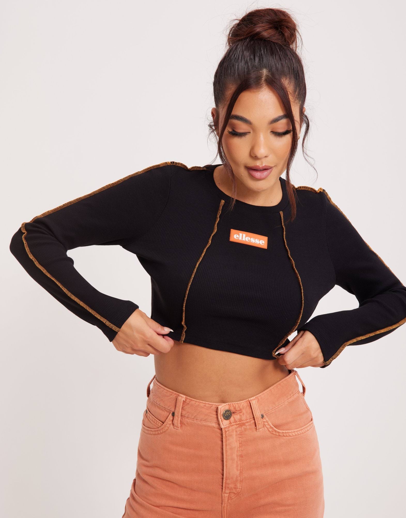 EL CONTENTI CROP T-SHIRT