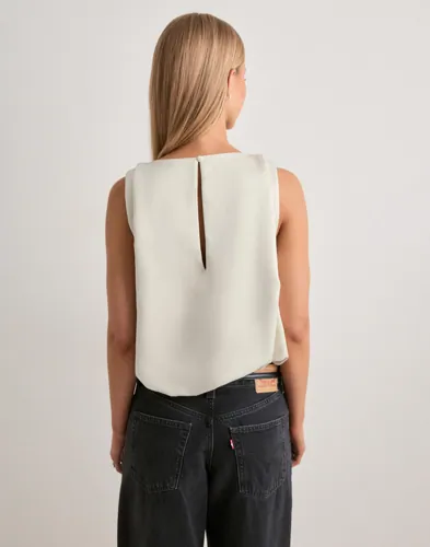 MALINA Valentina Knotted Shoulder Sat blusar dam – bild 3
