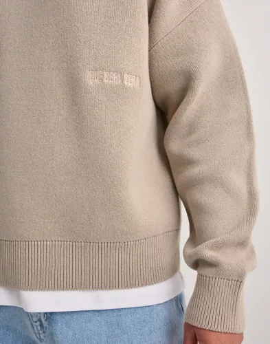 Que Sera Sera Connor Cotton Knit Stickade tröjor herr – bild 3