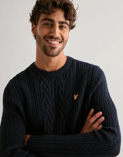 Lyle & Scott Ribbed Cable Knit Jumper Stickade tröjor herr – bild 3