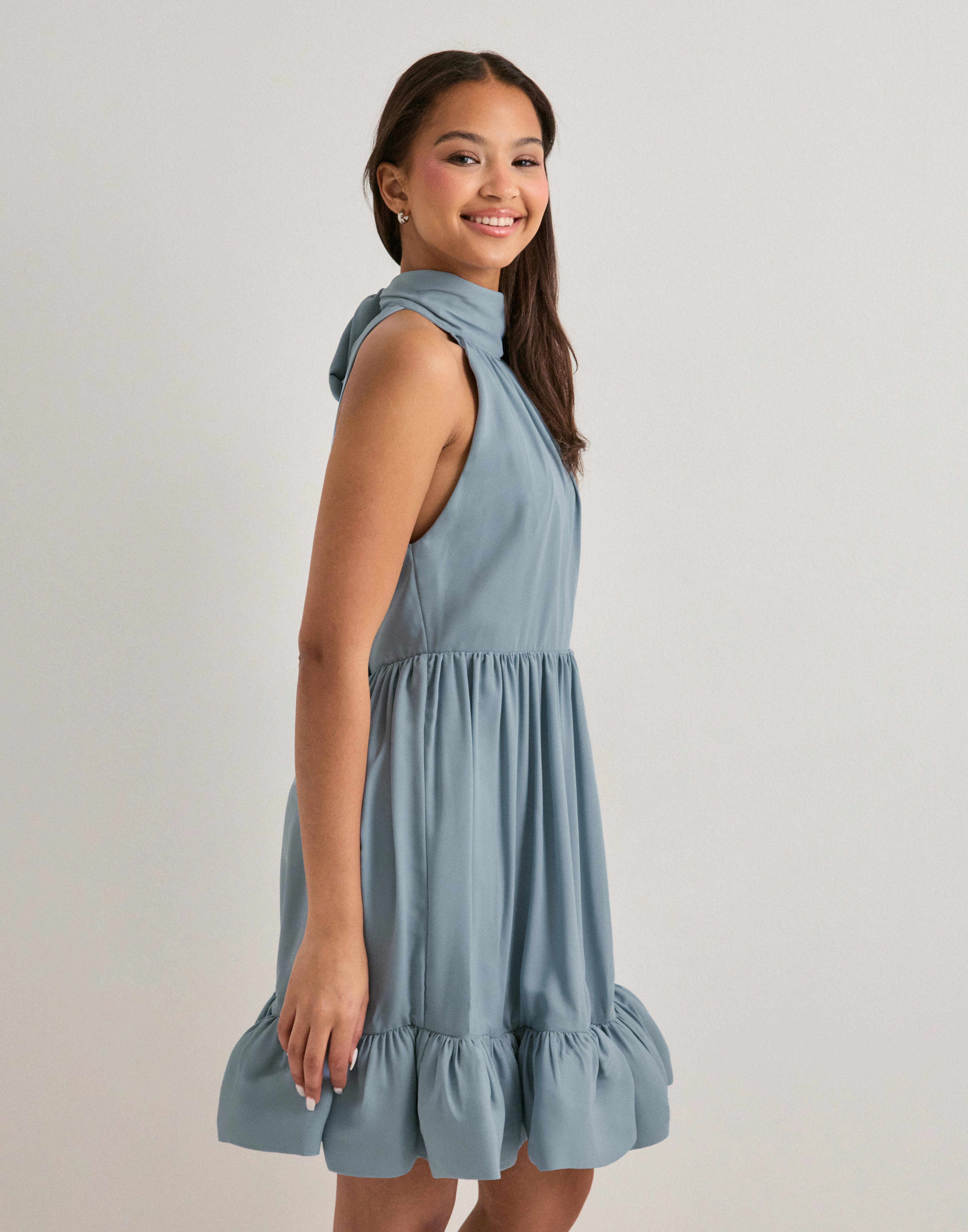Buy Malina Fern halterneck ruffled mini dress - Sky | Nelly.com
