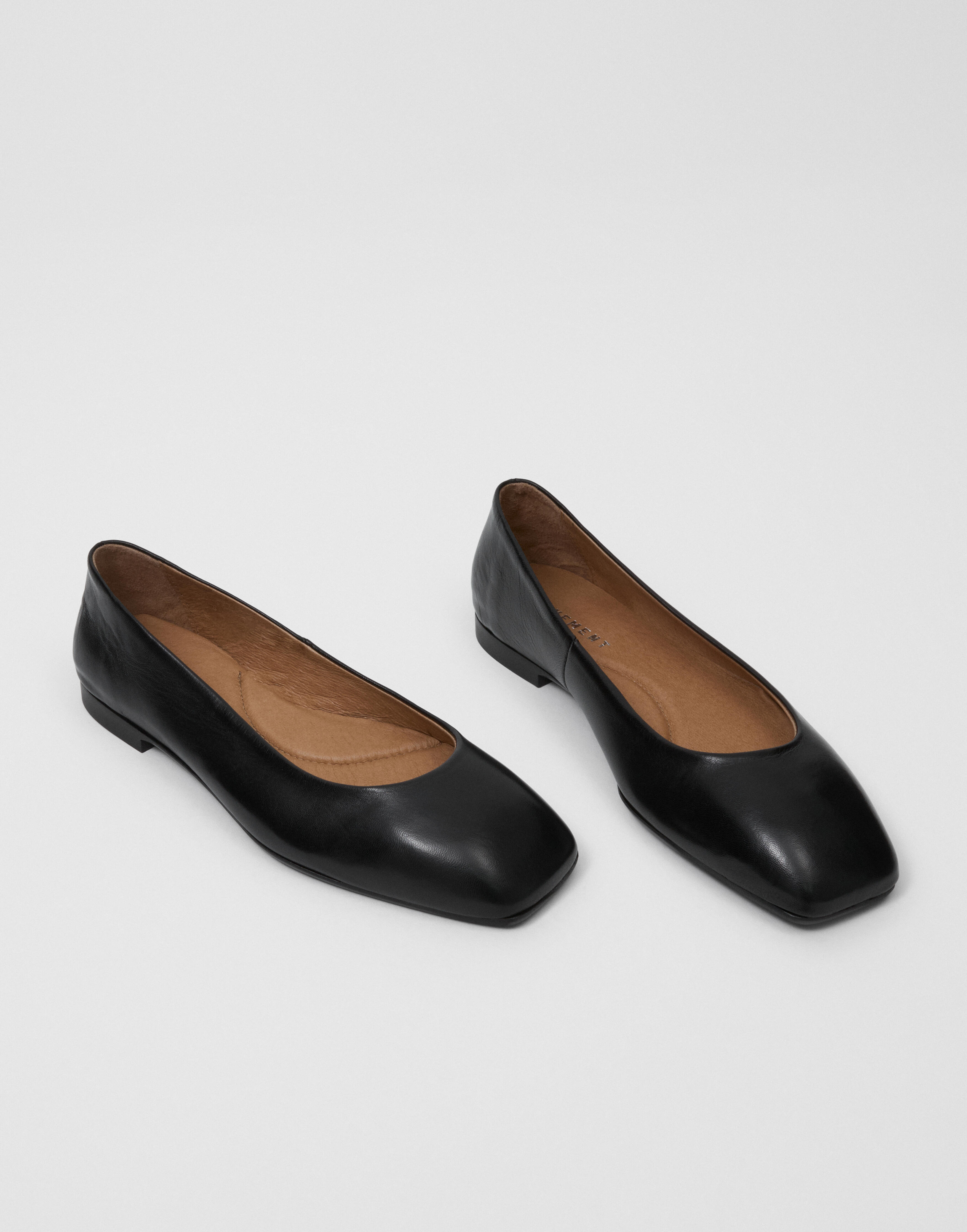 Katie バレリーナシューズ BLACK Katie バレリーナシューズ BLACK