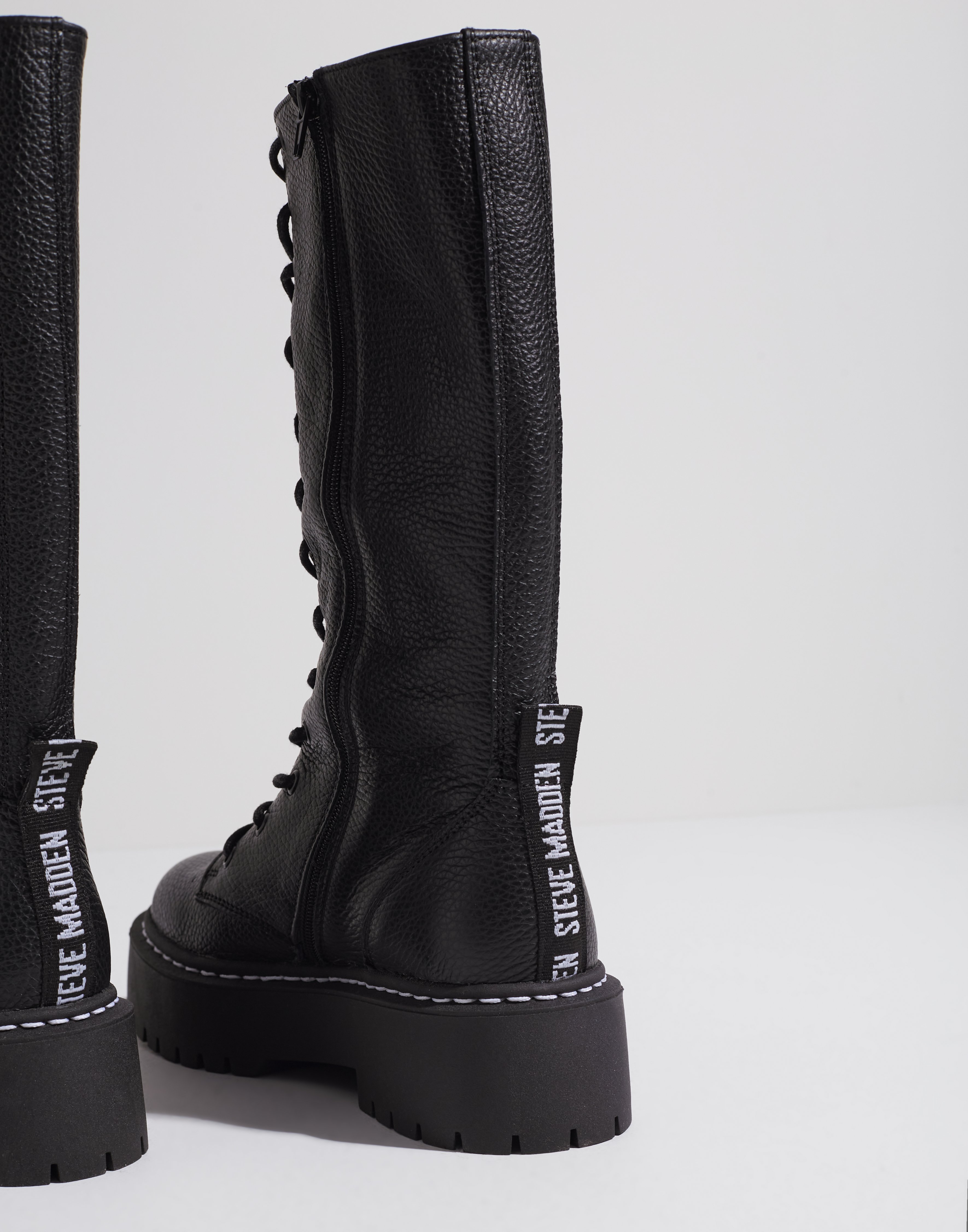 VIP【関税送料無料】希少 Steve Madden ブーツ Intruder Boot Steve Madden Intruder Boot | italist