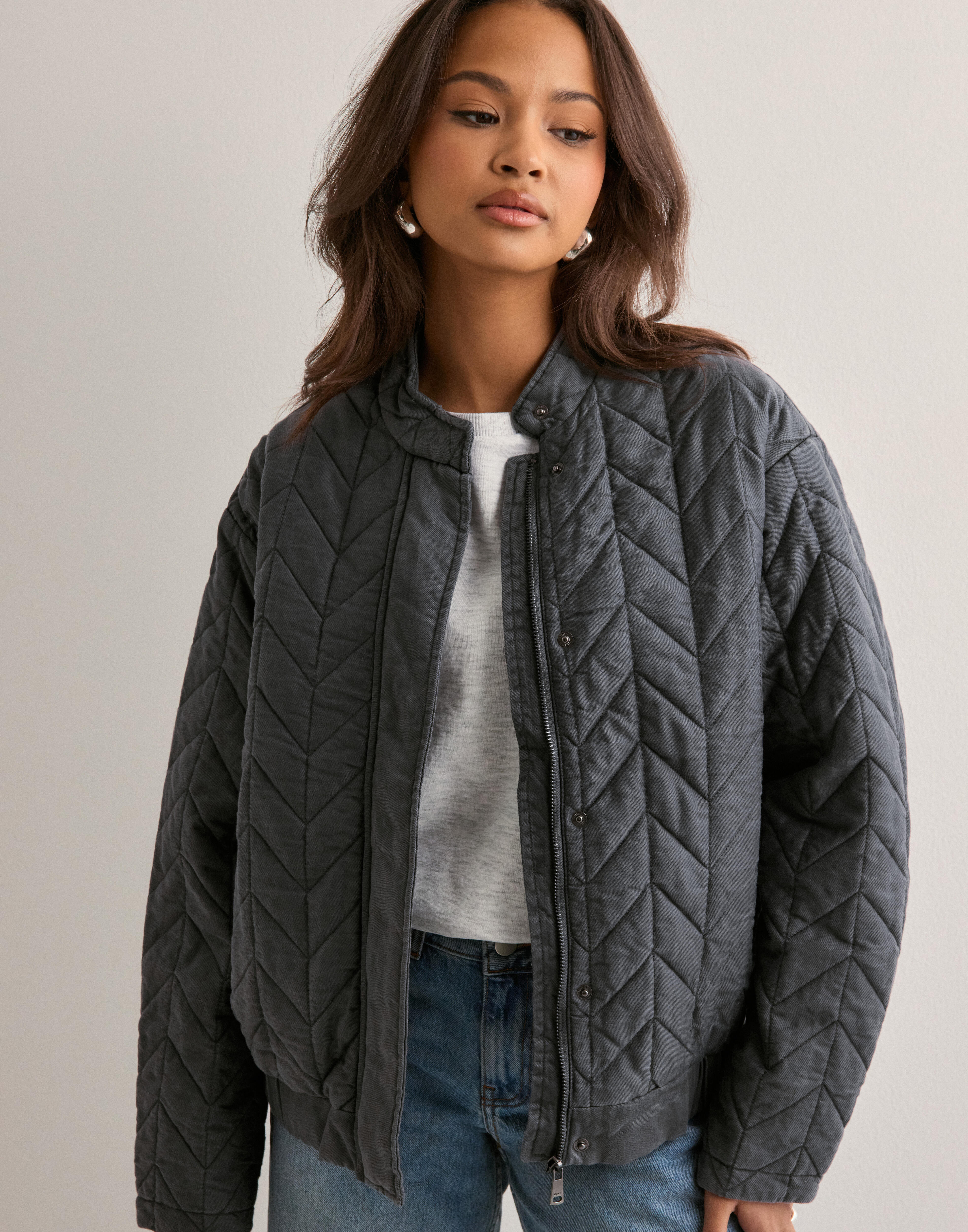 ONLY Damen Onldina Bomberjacke CC OTW | Klassische Bomberjacke Mit Rippbündchen & Reißverschluss