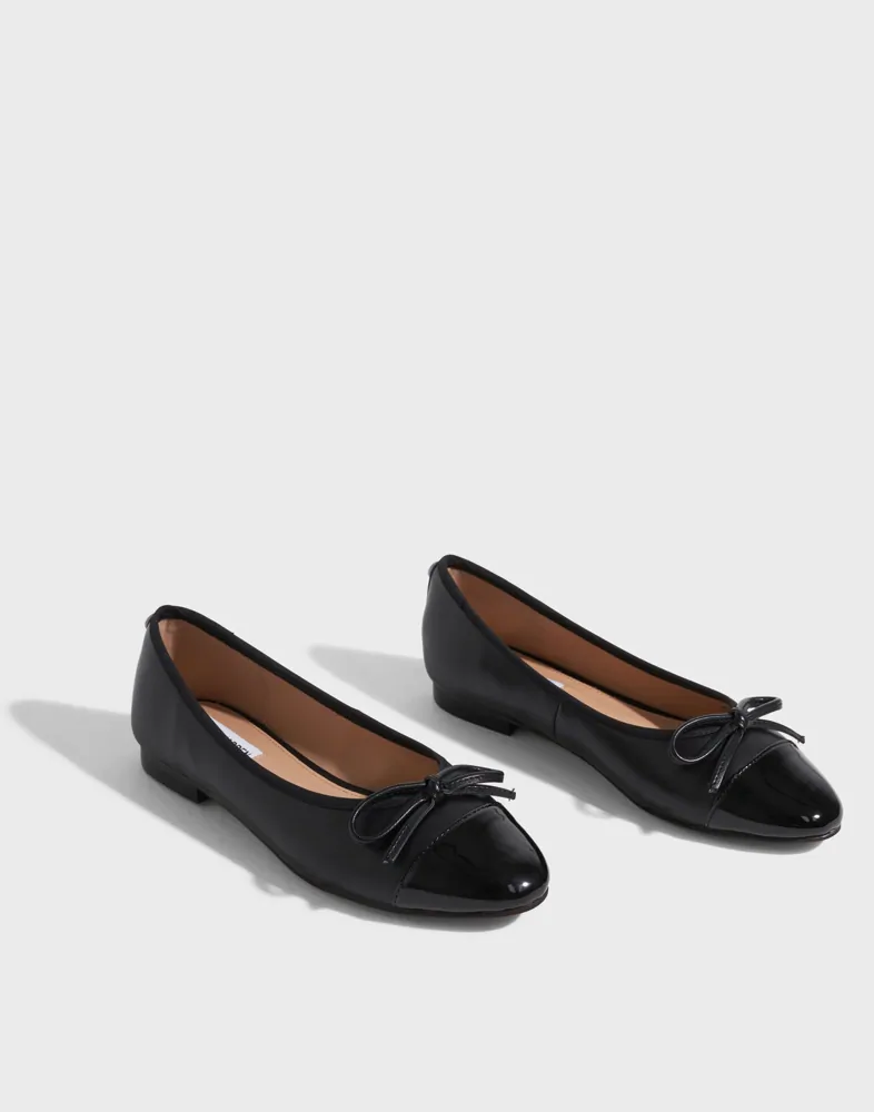 Buy Steve Madden Ellison Ballerina Black