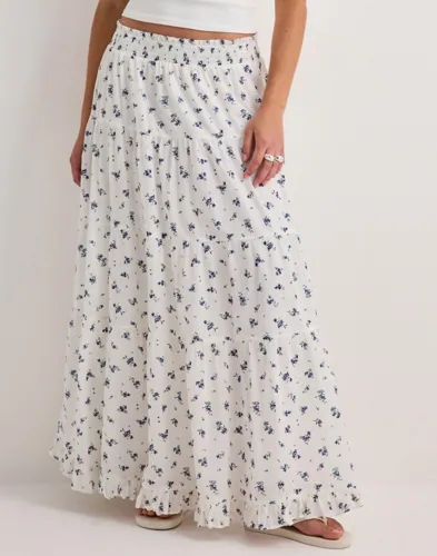NEO NOIR Asta Small Blossom Skirt maxikjolar dam – bild 2