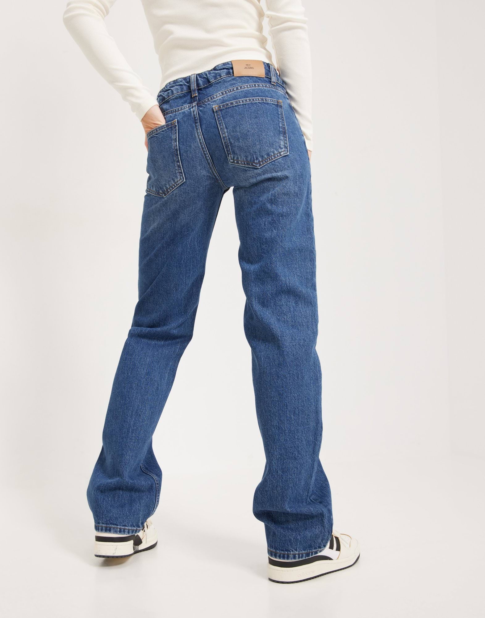 Low Waist Straight Leg Jeans