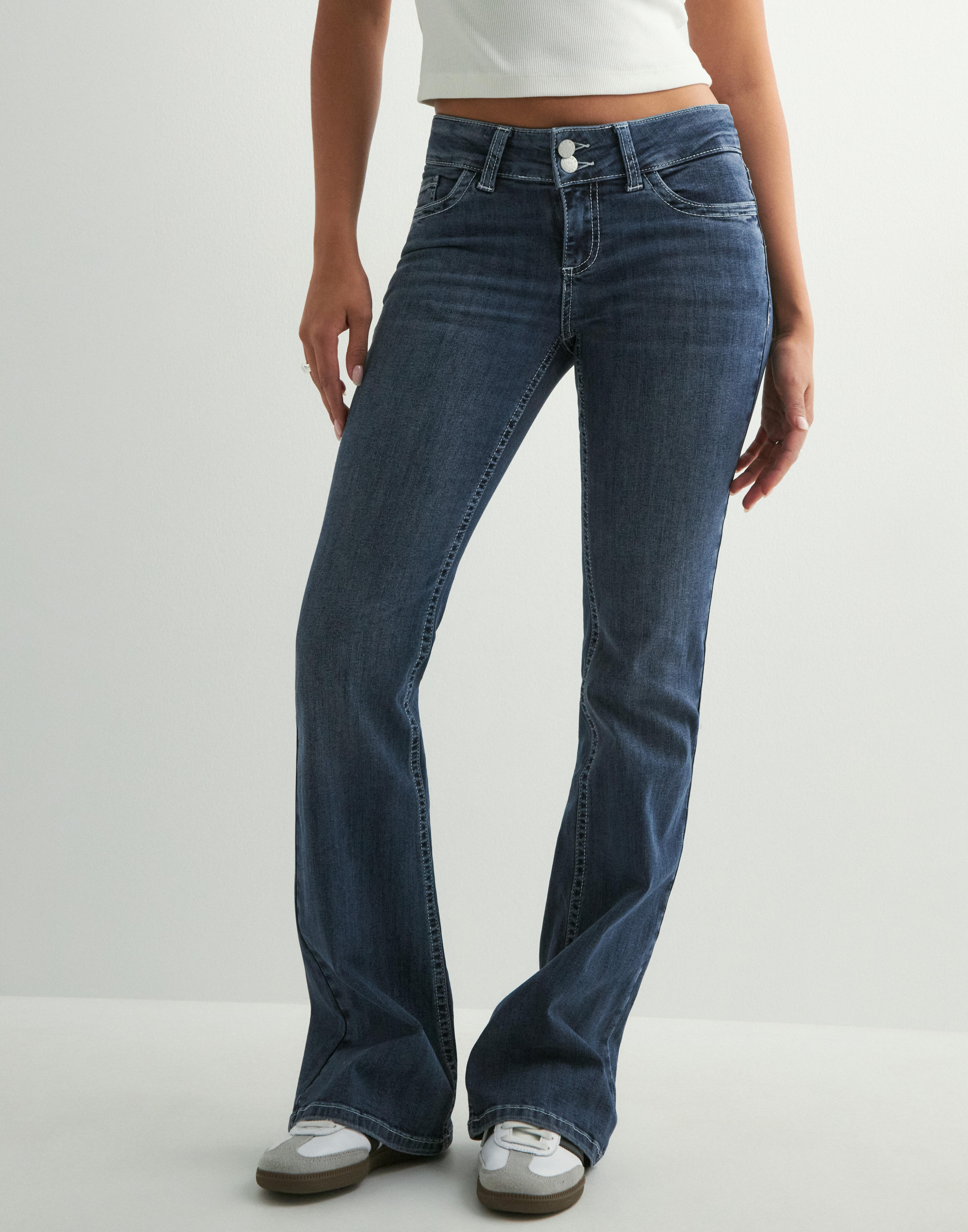 Buy Nelly Low Waist Bootcut Stitch Jeans - Dark Blue | Nelly.com
