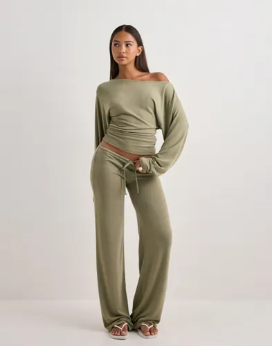 My Chill Boatneck Sweat 2