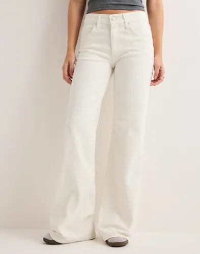 Nelly - Hvid - Loose Flare Jeans