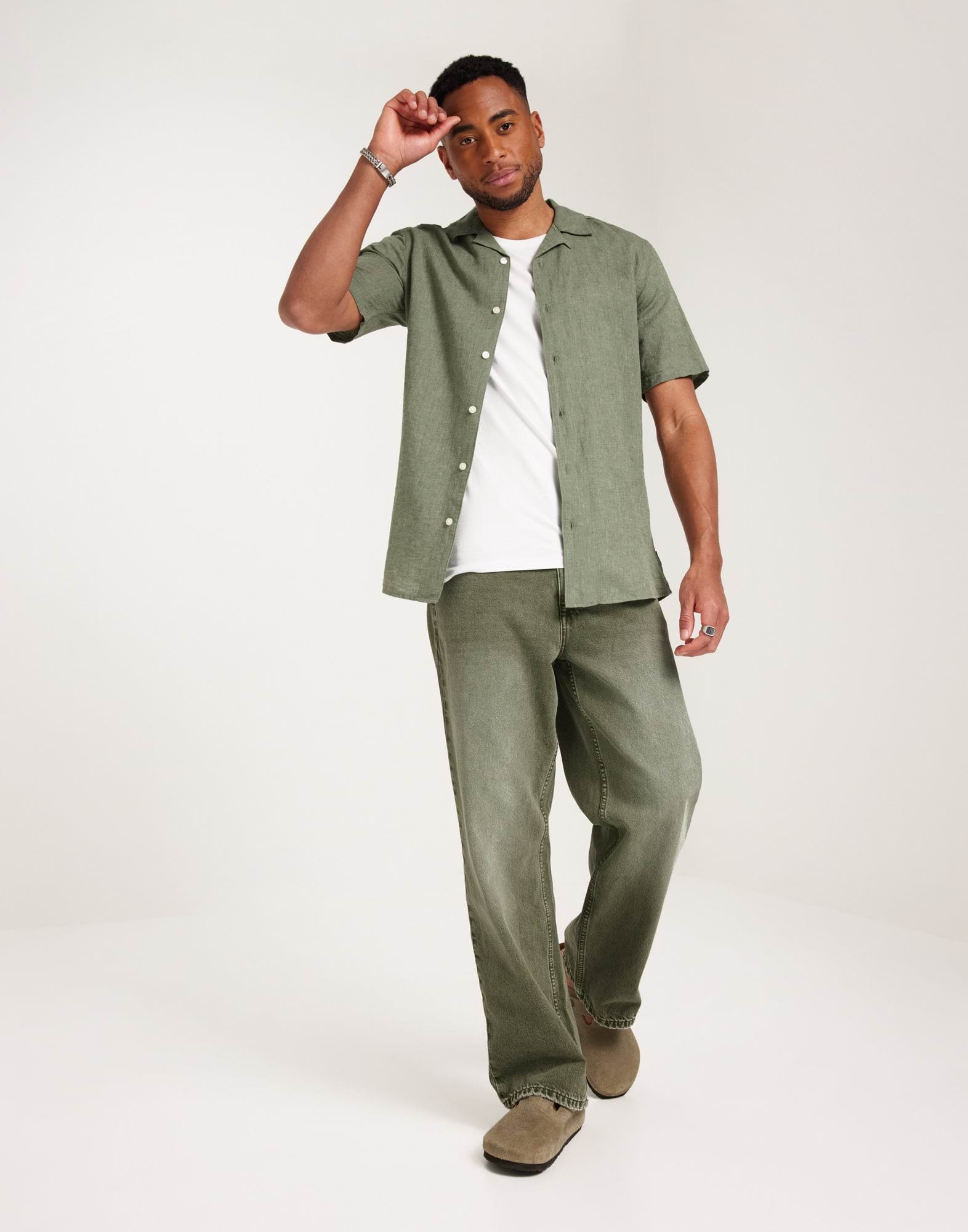 ONSCAIDEN SS SOLID RESORT LINEN NOOS
