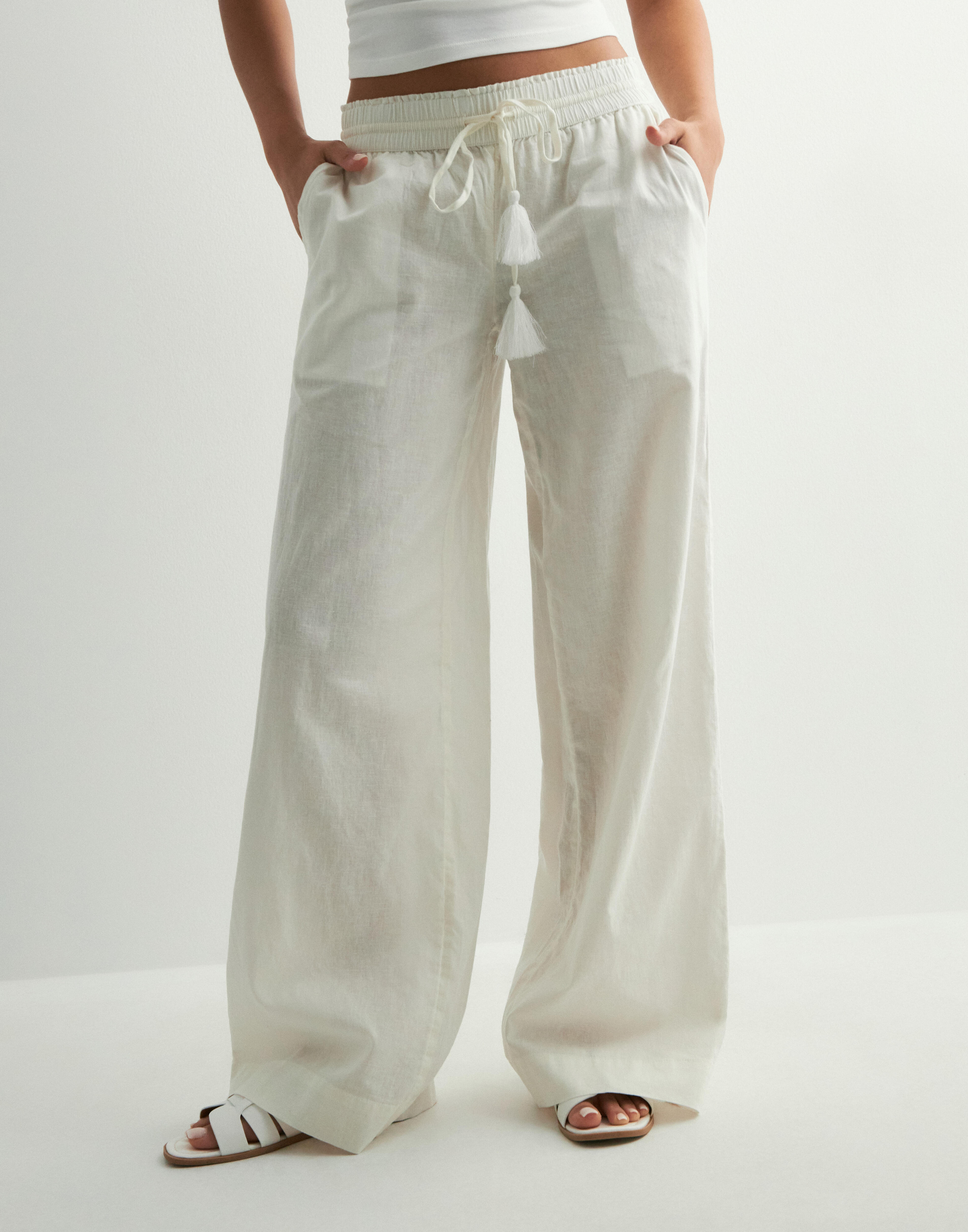 【2plan】Handel Roll Up Bermuda Pants 43-8028-BLUE-01-600x315w.jpg
